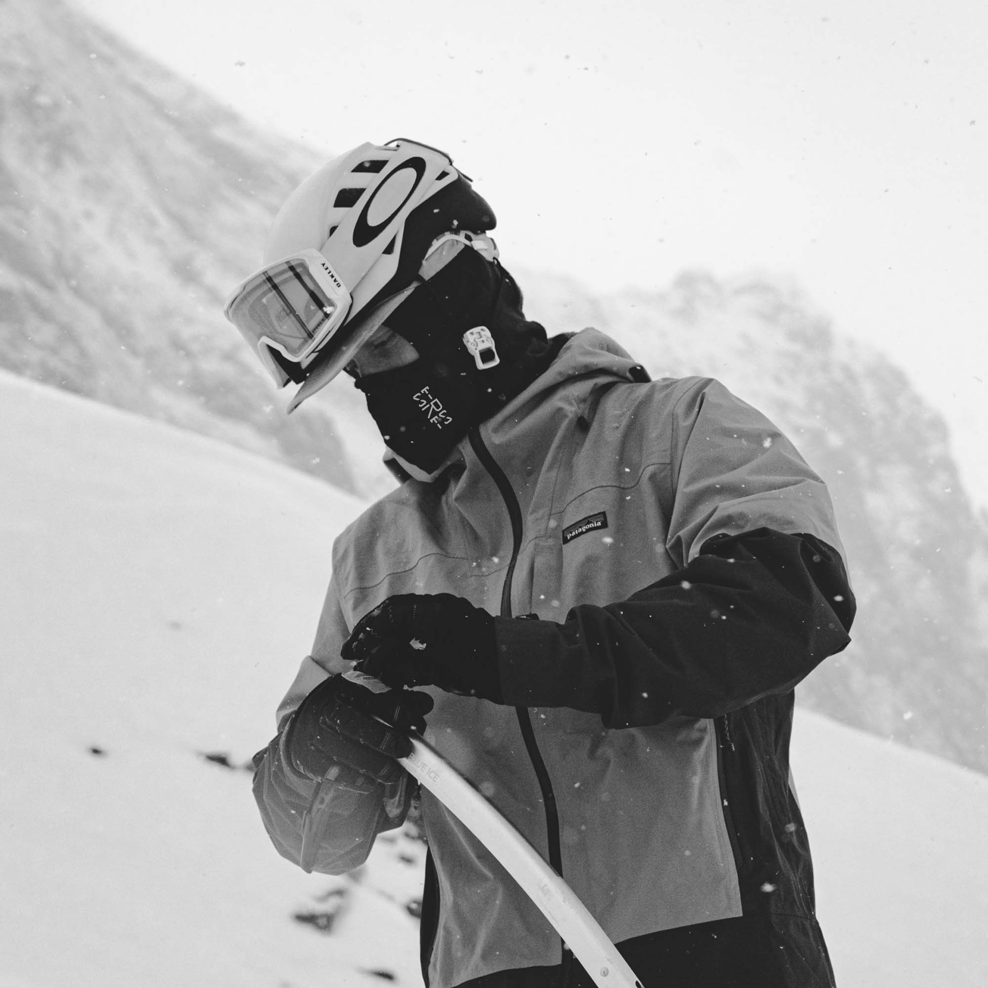 SureFit Anti-Fog SuperCell™ Balaclava - Image 3